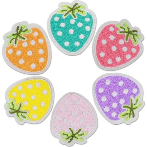 1PCS New Strawberry Fruit Iron on Patches Sewing Embroidered Applique for Jacket Clothes Stickers Badge DIY Apparel Accessories