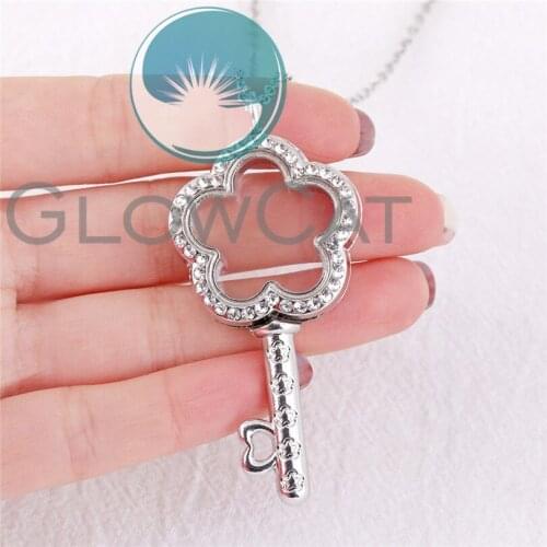 Flower Key Floating Locket Necklace Glass Crystal Charms Magnetic Locket Pendant Necklaces
