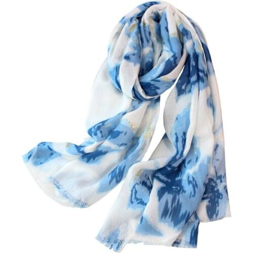 2020 New Ombre Flower Print Fringe Scarf And Shawls Women Long Soft Floral Print Gold Foil Scarves Wrap Hijab Free Shipping