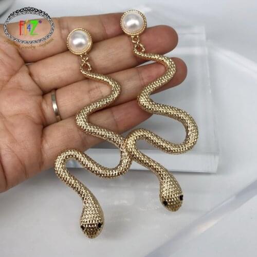 F.J4Z New 2019 Snake Collection Earrings for Women Golden Alloy Vivid Snakes Dangle Earrings Baroque Jewelry Gifts Drop Shipping