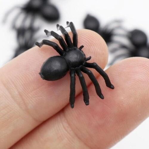 50PCS Black Spider Haunted House Spider Web Bar festival Party Decoration Luminous Funny Prank Toys Halloween Decor