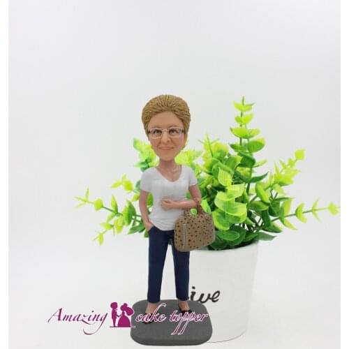 2019 AMAZING CAKE TOPPER Toys Elegant and dignified lady And Groom Gifts Ideas Customized Figurine Valentines Day