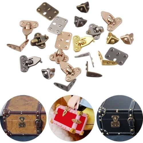 4Pcs DIY Manual BJD Doll Bags Parts Doll Suitcase Box Case Corner Protector Luggage Trunk Lock Box Accessories Mini Metal Crafts