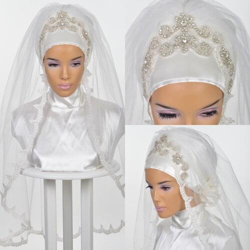 Muslim Wedding Veils for Brides 2019 Bridal Hijab Crystals Rhinestones Lace Appliques Edge Elbow Length Veil