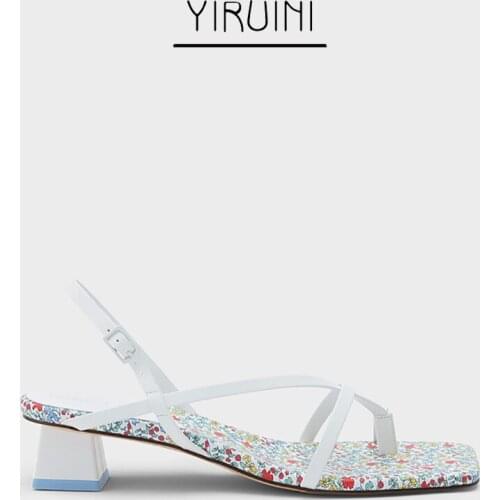 2021 Ladies Sandals Printed Square Toe Flip Mid-heel Sandals Cross Strap Back Hole Thick Heel Womens Shoes