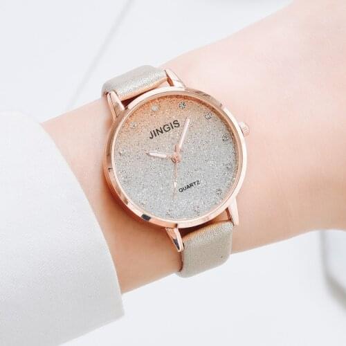 2021 NEW Women Watches Fashion Quartz Ladies Leather Strap Creative Dial Wristwatch Female Clock Watch Women Relogio Feminino