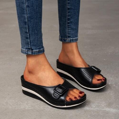 2021 Summer New Sandals and Slippers for Womens Outer Wear Thick-soled Wedges Ladies Casual Fashion Womens Shoes