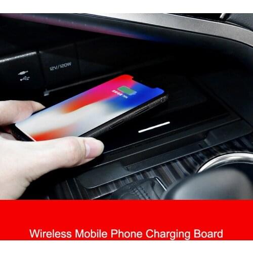QHCP Wireless Car Charger Panel On-board Charging Phone Quick Fast Charging Board Pad Plastic Cell Phone For Toyota Camry 2018