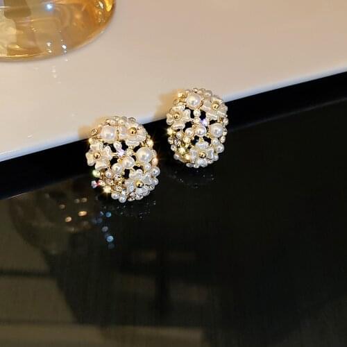 2021 Korean New Pearl Flower Simple Earrings Fashion Temperament Versatile Earrings Womens Jewelry