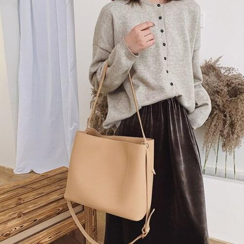 Luxury Matte Leather Female Shoulder Messenger Bag Big Buckets Bag Lady Purse 2022 Casual Large Capacity Tote Designer Handbags