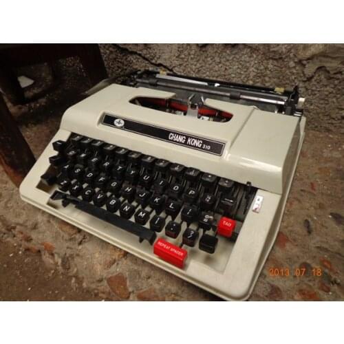 Vintage typewriter model props antique ornaments typing Cafe retro Decor