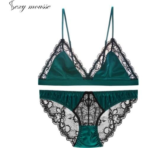 Europe and the United State forged satin bra set lace edge hollow sexy French underwear without steel ring without sponge comfo