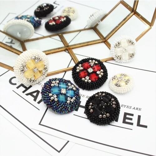 New Style Hand-made Bead Buckle Four-leaf Buckle Sequin Millet Beads Hand-sewn Button Coat Windbreaker Decorative Buckle