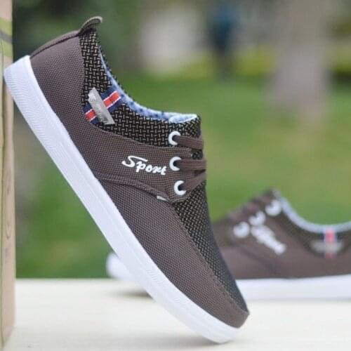 2021 Breathable mens casual shoes Lace-up lightweight outdoor comfortable shoes Mens shoes color matching novel canvas shoes