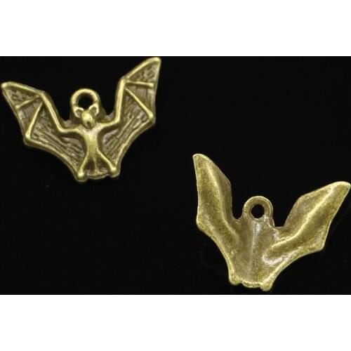 20pcs Antique Style Bronze Color flying bat vampire dracula halloween Pendants Findings Charms 17*23mm