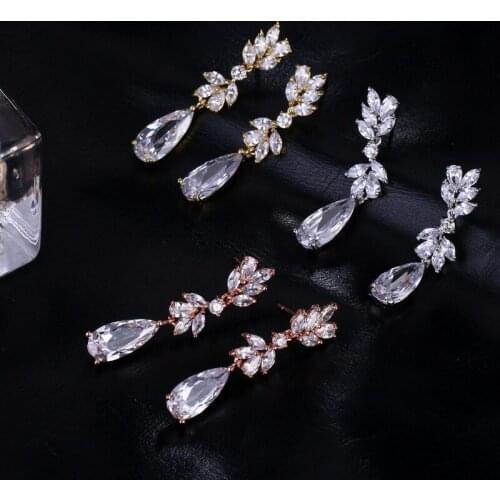 Simple Fashion Elegant Waterdrop Pendant Earrings Women Crystal Eardrop All-match Drop Earring Jewelry