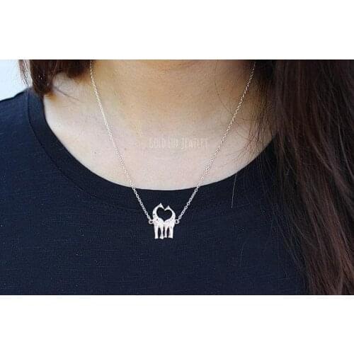 ZMZ 30pcs/lot 2018 Europe/US fashion Cute Heart Loving Giraffes Necklace Simple lovely Twin Giraffe Deer Necklace for Couples