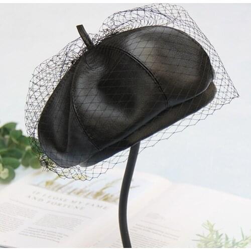 FUFAN023 Winter Solid Black Faux Leather Womens Beret Cap Pumpkin Hat Artist Hat Newsboy Hat With Gauze
