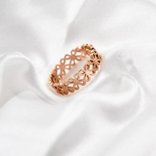 Fashion rose gold color hollow flower ring anelli, cute stainless steel aneis vintage ring anel feminino retro womens jewellery