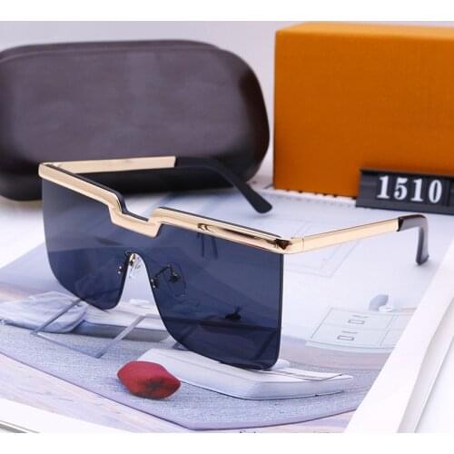 REALONE Women's Glasses And Cases