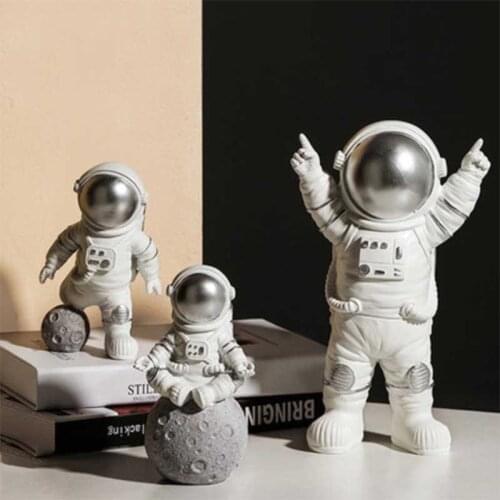 Creative spaceman European and American style universe moon astronaut model adult children study home decoration