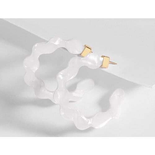 Exaggeration Fashion Round Earrings For Women Acrylic C Shape White Wavy Edge Pendnat Piercing Earrings Gothic Jewelry Gifts