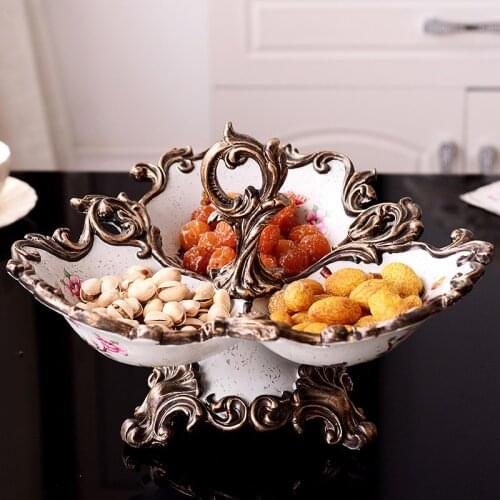 Creative three grid plate split melon seeds dry fruit plate multi-functional living room tea table water and fruit plate Europe