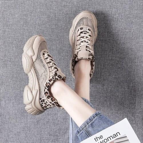 2021 Women Sneakers Cheap Leopard Retro Running Shoes Girl Female Apricot Trainers Comfortable Rubber Flat Sports Shoes