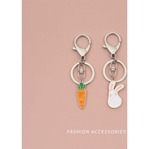 Cute Cartoon Rabbit Carrot Keychains Airpods Key Chains Pendant for Bag Cloth Backpack Couples Keyring Womens Car Keys Accessory