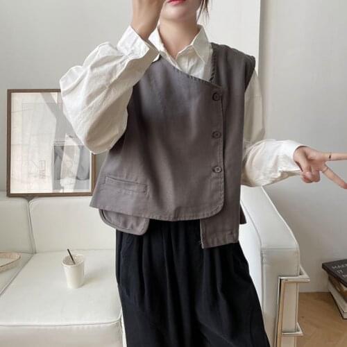 Johnature Women Loose Vest Cotton O-Neck Sleeve Button Solid Color Casual Coat 2021 Spring Autumn New Korean Style Simple Vest