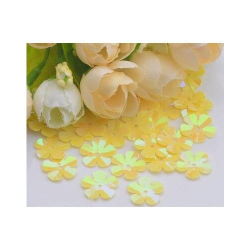 500pcs/lot Flower Sequins 14mm PVC Decoration Sewing DIY Wedding Craft Scrapbook For Clothing Yellow AB
