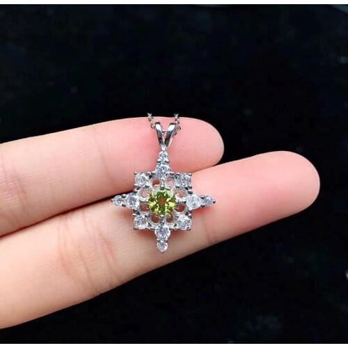Fashion Silver Star Pendant for Young Girl 5mm Natural Peridot Pendant Solid 925 Silver Peridot Necklace Pendant