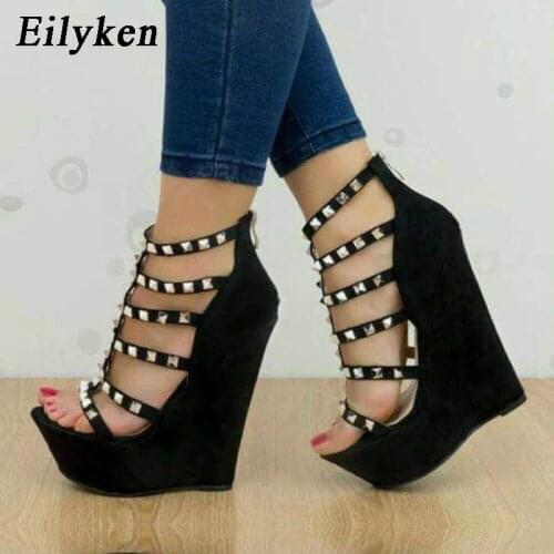 Eilyken New Design Metal Rivet Decoration Wedge Sandals Fashion Open Toe Zip Cover Heel Ladies Platform Shoes Plus Size 35-42