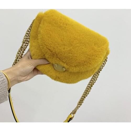 Vintage shoulder bag autumn and winter 2019 wool like mink hair like fur semi-circular Saddle Bag Messenger Bag mobile bag
