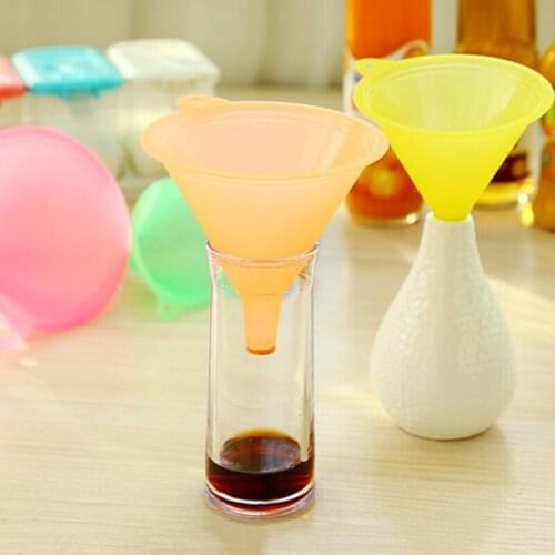 5 Pcs/Set 5 Size Candy Color Liquid Oil Funnel Liquid Transfer Funnel Kitchen Lab Funnel Supplies Anti-fouling Durable Funnel