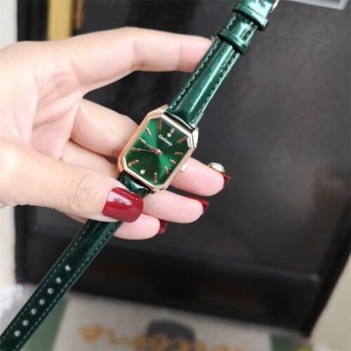 Womens Fashion Luxury Watches Qualities Green Ladies Quartz Wristwatches Simple Rectangle Woman Pu Leather Clock Reloj De Mujer