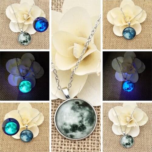 SUTEYI Fashion Luminous Star Series Planet Necklace Glass Cabochon Pendant Glow in the Darkness Necklaces Christmas Jewelry