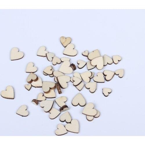 30Pcs Heart Different Sizes Mixed Wooden Chips DIY Decorative Embellishment Crafts Home Decorations Scrapbook Hand-made Graffiti