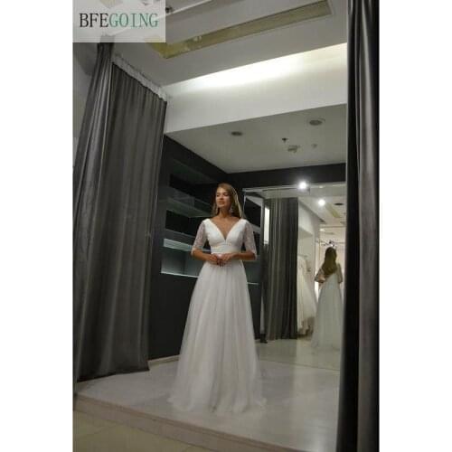 Ivory Lace Tulle Half Sleeves Floor-Length Layered Skirt A-Line Wedding Dresses Custom Made Bridal Gowns