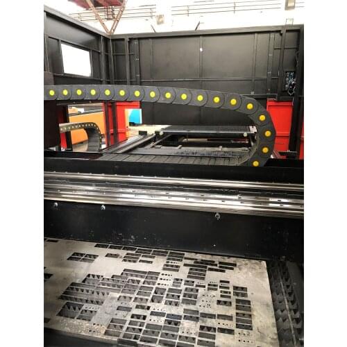 High efficiency 1000W carbon fiber laser cutting machine , fiber laser machine for steel , aluminum