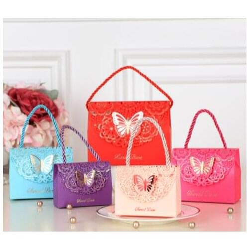 50pcs/lot High-quality Laser Cut Butterfly Flower Gift Bags Candy Boxes Wedding favors Portable Gift Box Party Favor Decoration