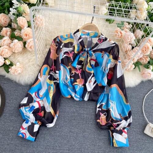 Early Autumn New Womens Blouse Cute Cartoon Printed European Style Blouse Puff Sleeve Chiffon Tops Female Blusa HH552