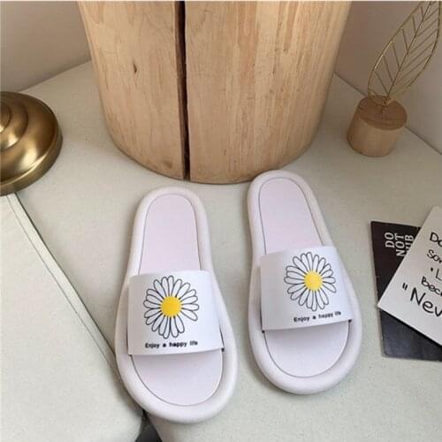 2020 Bathroom Shower Slippers For Women Summer Soft Sole High Quality Beach Casual Shoes Female Indoor Home House Pool Slipper