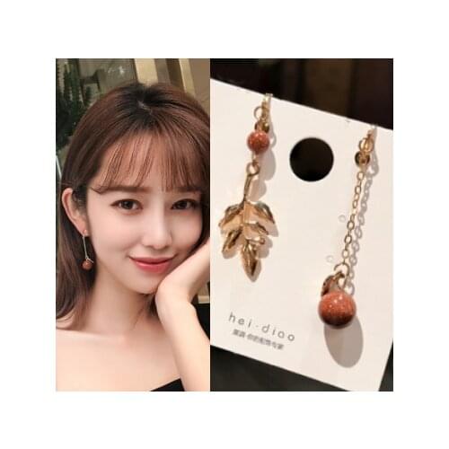 Glamour Ear Clip Fashion New Earrings Simple Personality Asymmetrical Sen Female Retro Wind Leaves Earrings Womens Clothing