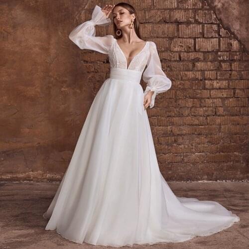 Elegant Wedding Dresses Chiffon Pleat Appliques V-Neck Full Sleeve Backless A-Line Bridal Gowns Novia Do 2021 New Party