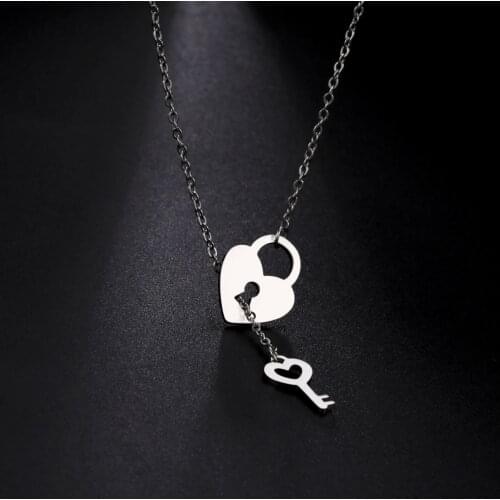 Skyrim Stainless Steel Lover Key Heart Lock Pendant Necklace for Women Chain Choker Necklaces 2021 Trendy Jewelry Gifts New