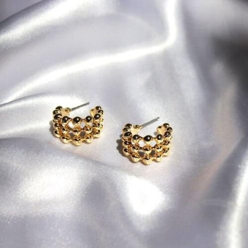 Wide Retro C-shaped Half-ring Earrings Simple Punk Hip Hop Style Twist Hollow Gold Color Hoop Earrings For Women Jewelry Sister