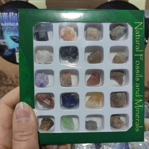 A box Natural Crystal Quartz Minerals Specimen quartz Irregular Shape Rough Rock Stone Reiki Healing Home Decoration
