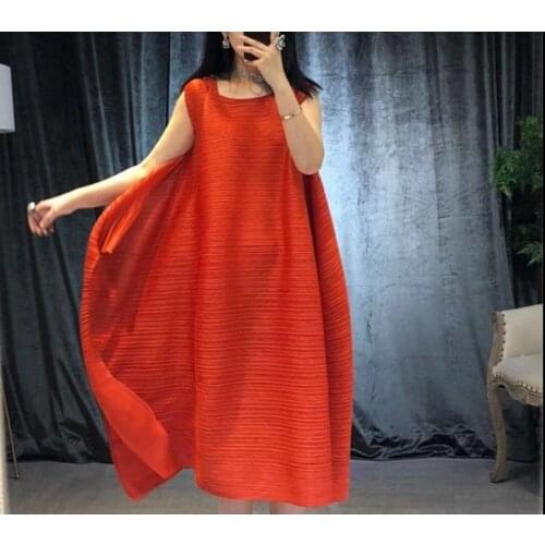 HOT SELLING Miyake Fold o-neck solid loose sleeveless dress of tall waist A word big yards dress IN STOCK