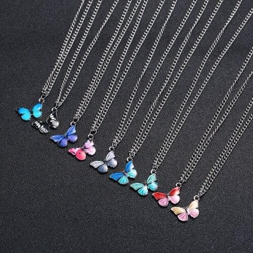 Fashion Vintage Drop Oil Painted Lady Girl Personality Butterfly Long Sweater Chain Choker